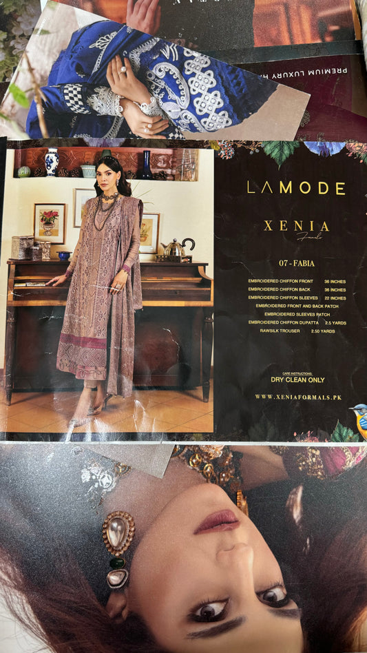 Xenia La Mode